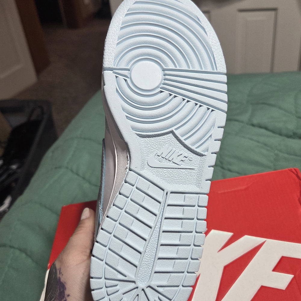 Nike Kids' Low-Top Sneakers in Light Blue and White - Picture 2 of 4